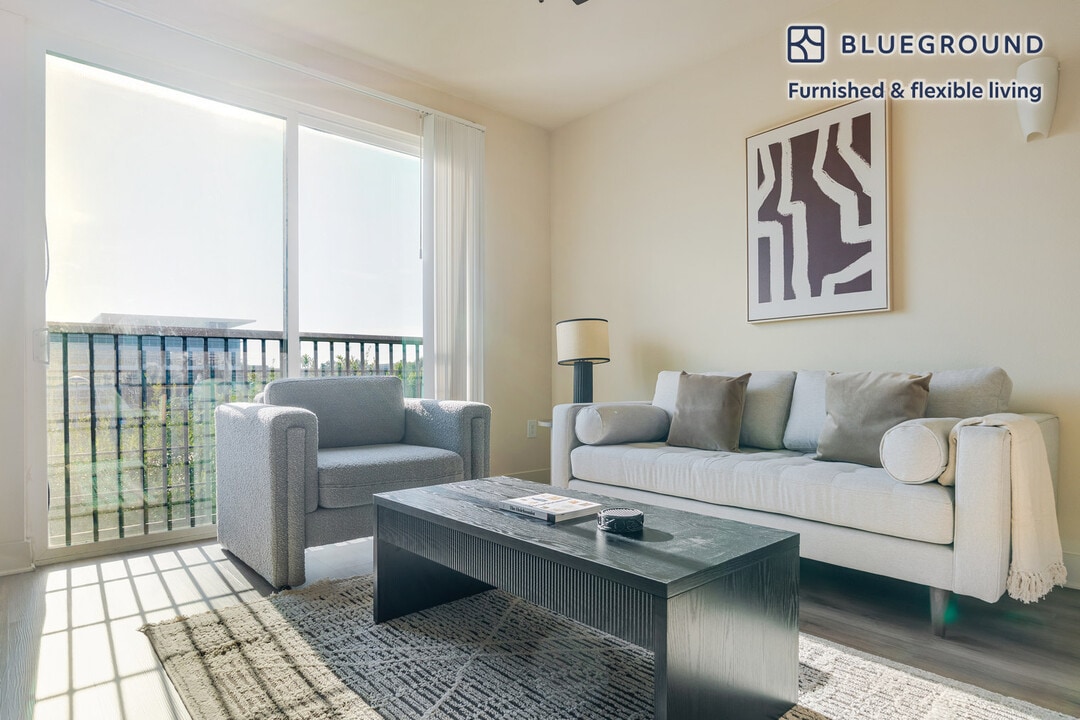 3100 Esperanza Crossing in Austin, TX - Foto de edificio