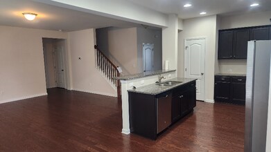 113 Foxborough Ln in Durham, NC - Building Photo - Building Photo