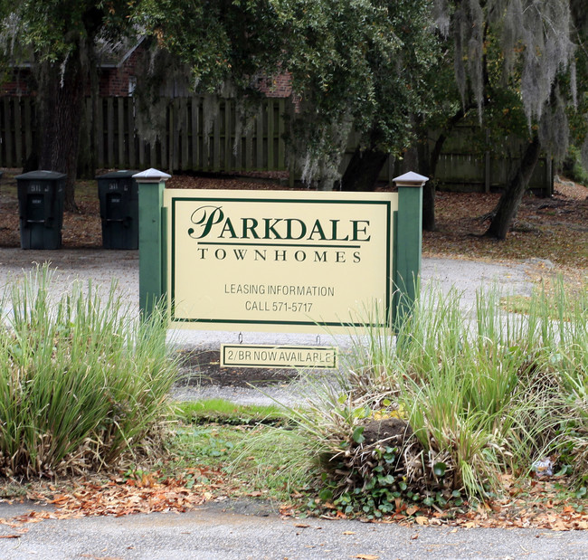 Parkdale Townhomes in Charleston, SC - Building Photo - Building Photo