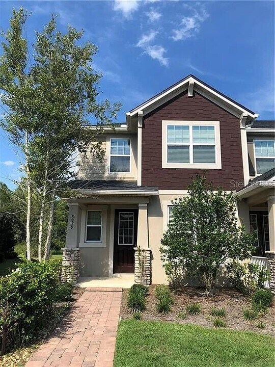 8979 Hildreth Ave in Orlando, FL - Building Photo