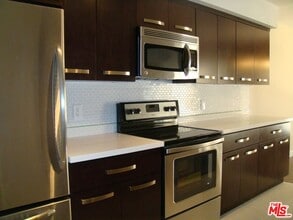 1730 Camino Palmero St in Los Angeles, CA - Building Photo - Building Photo