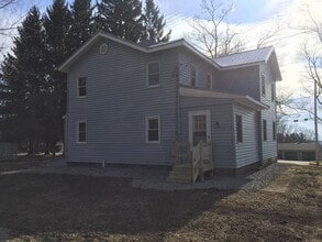 20703 Blooming Valley Rd in Meadville, PA - Building Photo - Building Photo