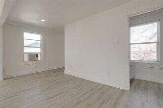 2737 Stuart Dr, Unit 2 in Fort Worth, TX - Building Photo - Building Photo