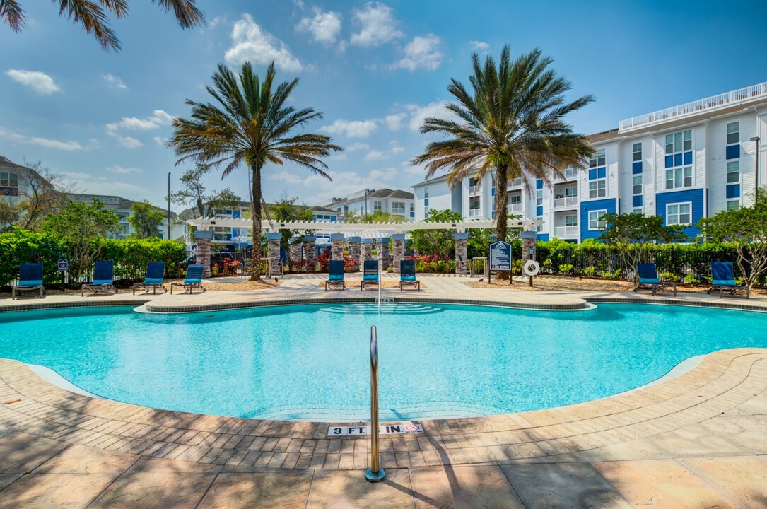 Pavilion at Lake Eve in Orlando, FL - Building Photo