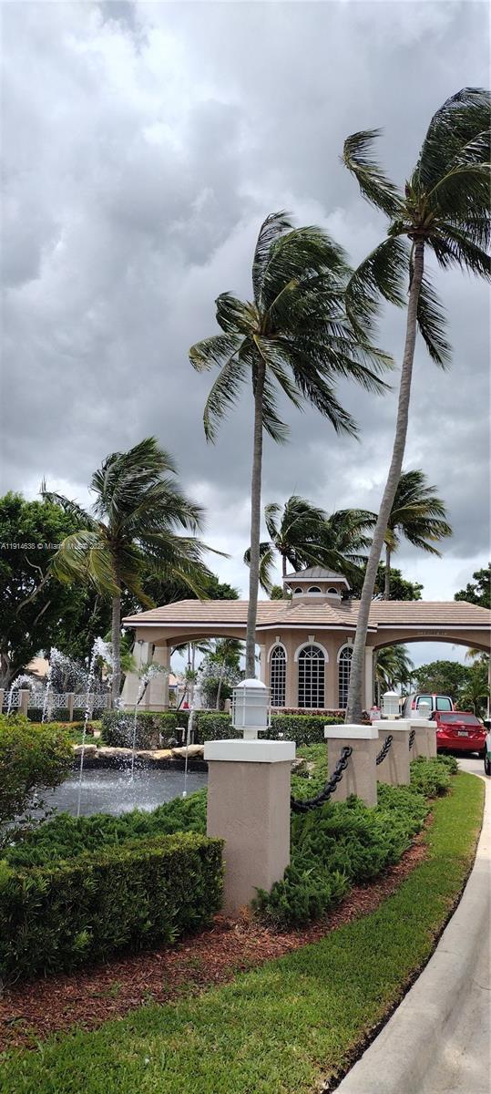 8092 Driggs Hill in West Palm Beach, FL - Building Photo - Building Photo