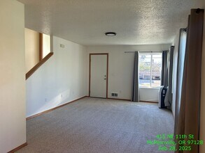 415-421 NE 11th St in McMinnville, OR - Building Photo - Building Photo