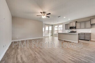 1404 El Cerrito Ln in Cleburne, TX - Building Photo - Building Photo