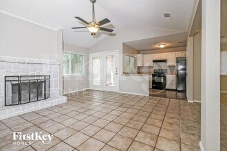 405 Lone Oak Cir in Euless, TX - Building Photo - Building Photo