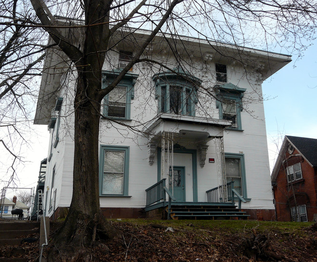 110 Colony St in Meriden, CT - Building Photo - Building Photo