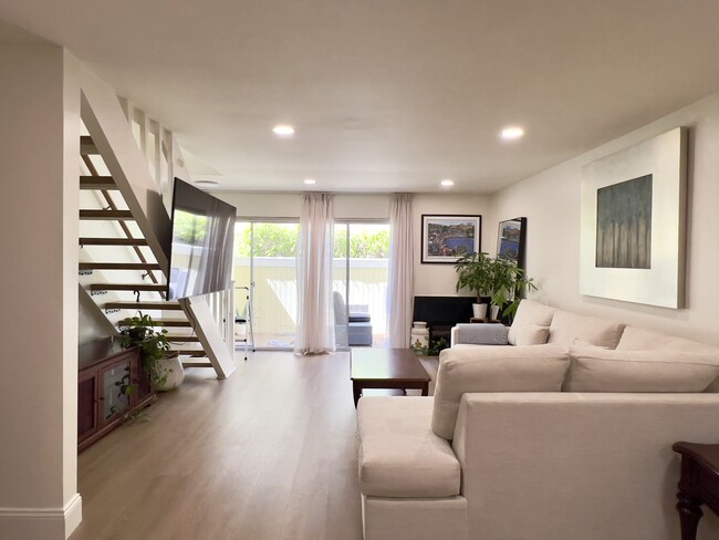 1339 26th St, Unit 9 in Santa Monica, CA - Foto de edificio - Building Photo