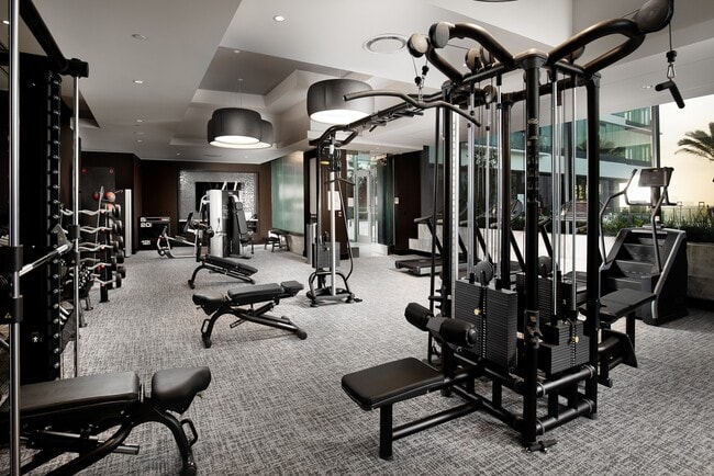 property at 1958 W Gray St