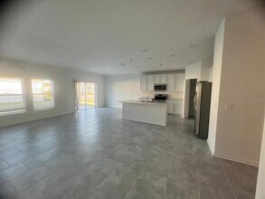 4964 Worchester Dr in Kissimmee, FL - Building Photo - Building Photo
