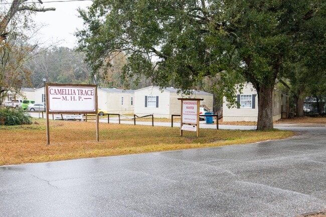 1421 Cody Rd N in Mobile, AL - Building Photo - Building Photo