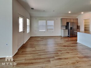 441 Sebring Cir in Hutto, TX - Foto de edificio - Building Photo