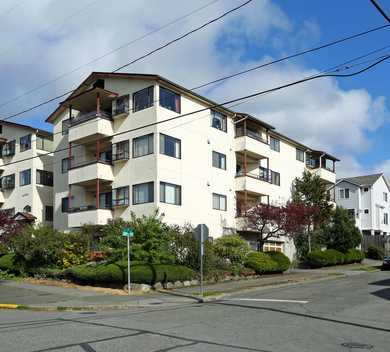 Arie Apartments in Seattle, WA - Building Photo