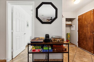 4251 N Miller Rd in Scottsdale, AZ - Building Photo - Building Photo