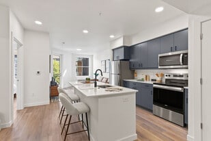 The Annex At Bridgeton in Portland, OR - Building Photo