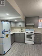 1116 Savoline Blvd in Milton, ON - Building Photo - Building Photo