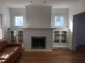 709 Woodland Ave in Springfield, IL - Building Photo - Building Photo