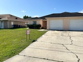 612 Bluebill Ln, Unit B in Kissimmee, FL - Building Photo