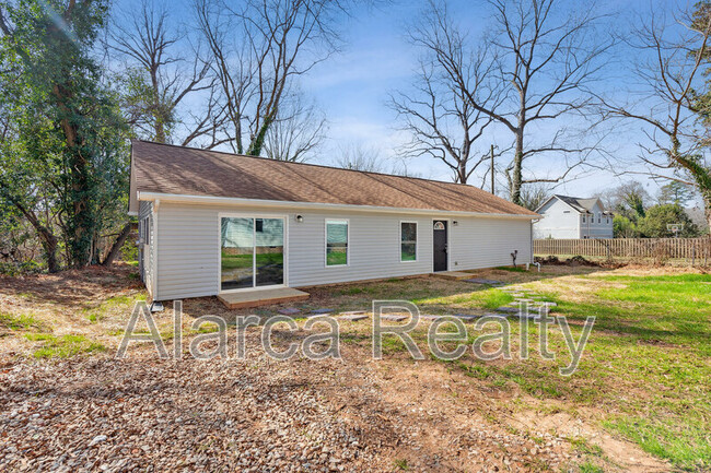 property at 1217 Skyview Rd