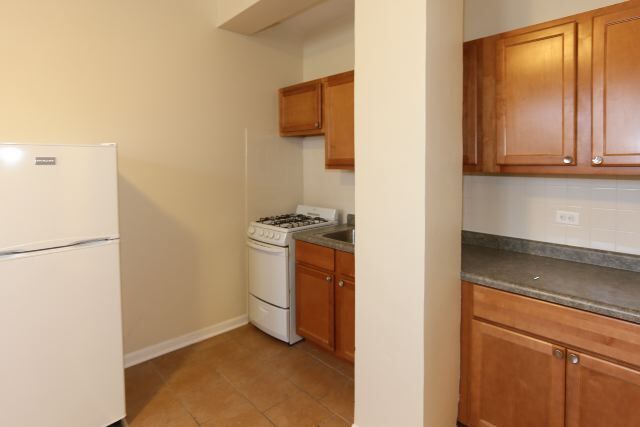 1712 W Estes Ave in Chicago, IL - Building Photo - Building Photo