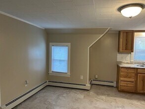 40-44-44 Forest St in Methuen, MA - Building Photo - Building Photo