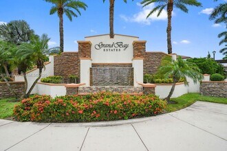 10016 NW 89th Terrace in Doral, FL - Building Photo - Building Photo