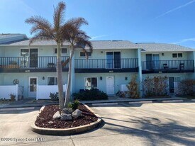 403 Hayes Ave in Cocoa Beach, FL - Building Photo