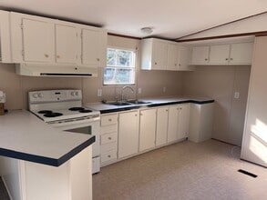 79 CR 2202 in Cleveland, TX - Building Photo - Building Photo