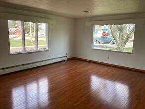 108 S Maple Ave in Morton, IL - Foto de edificio - Building Photo