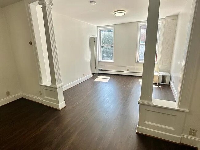 340 2nd St in Jersey City, NJ - Building Photo - Building Photo