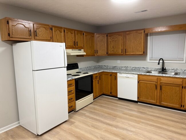 135 Anzie Way, Unit D3 in Harriman, TN - Building Photo - Building Photo