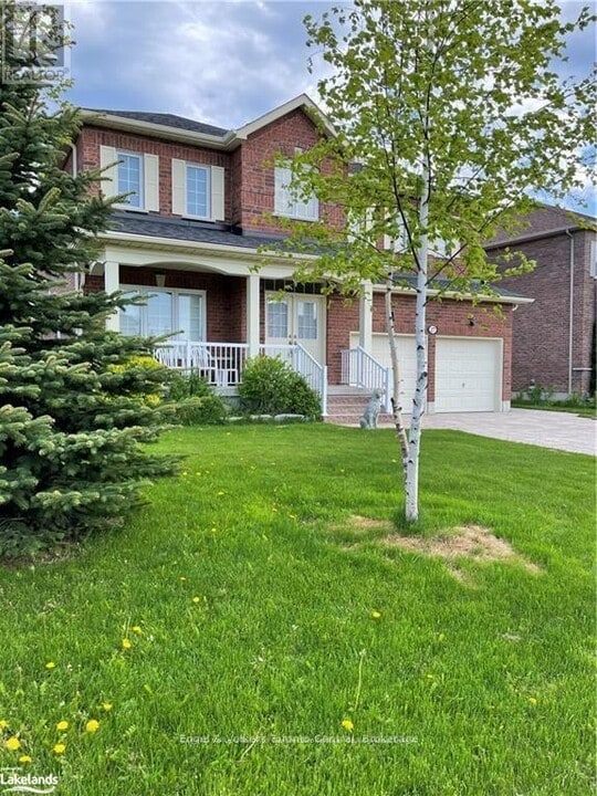 27 Mair Mills Dr in Collingwood, ON - Building Photo