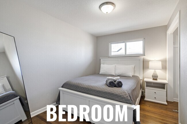 2300 Lima St in Aurora, CO - Foto de edificio - Building Photo