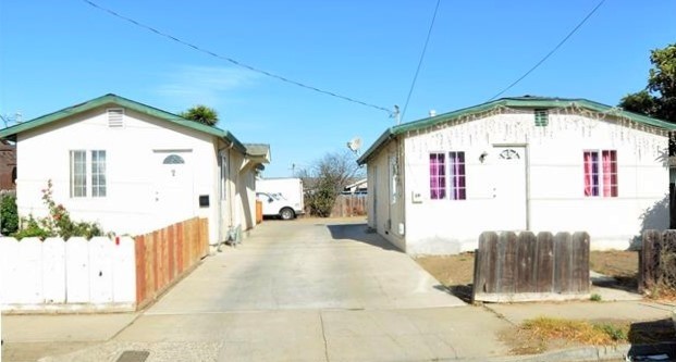 18 Lunsford Dr in Salinas, CA - Foto de edificio