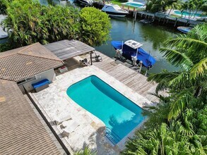 1912 NE 119th Rd in North Miami, FL - Building Photo - Building Photo
