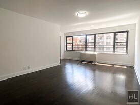 EAST 56 STREET in New York, NY - Building Photo