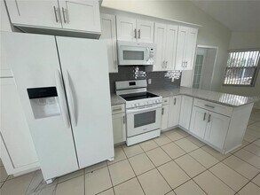 9 Birchwood Pl in Palm Coast, FL - Building Photo - Building Photo