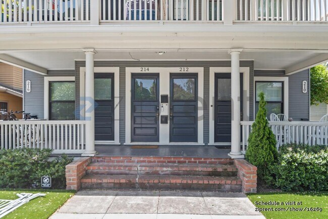 212 Emerson St in Palo Alto, CA - Building Photo - Building Photo