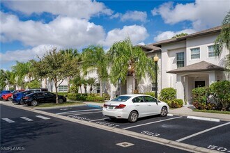 9080 Gervais Cir in Naples, FL - Building Photo - Building Photo