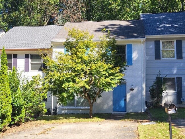 property at 1731 Twin Brooks Dr SE