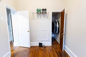 4328 Osage Ave, Unit 1M in Philadelphia, PA - Foto de edificio - Building Photo