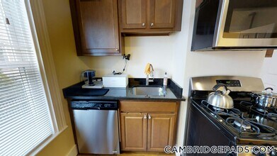 5-7 Blake St., Unit 1 in Cambridge, MA - Building Photo - Building Photo