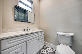 4338 15th St N in St. Petersburg, FL - Building Photo - Building Photo