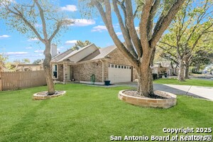 5870 Spring Cabin in San Antonio, TX - Building Photo - Building Photo