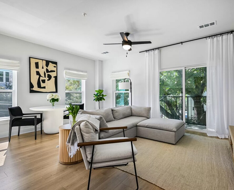 2500 Longview St in Austin, TX - Building Photo