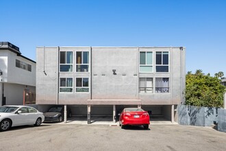 8638 Cashio St in Los Angeles, CA - Building Photo - Building Photo