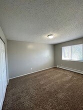 3945 Stonedike Dr, Unit A in Colorado Springs, CO - Building Photo - Building Photo