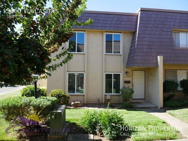 property at 5960 Vía Casitas
